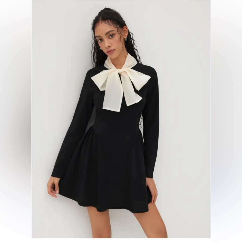 Cider High Neck Ribbon Black Mini Dress Small